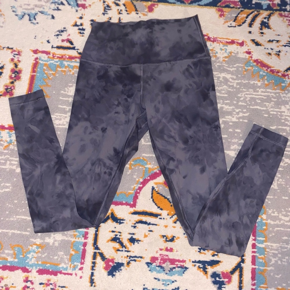Lululemon align diamond dye pitch grey graphite size 6 EUC